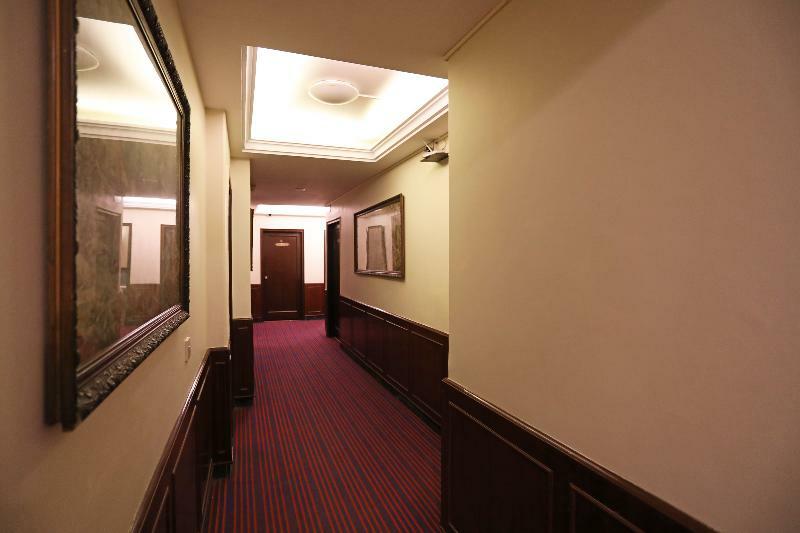 Super Oyo Collection O Hamilton Hotel Delhi  Exterior photo