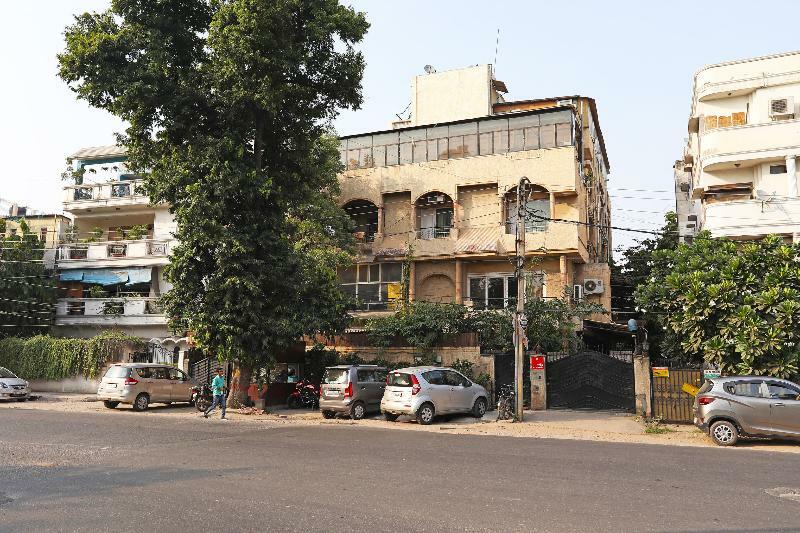 Super Oyo Collection O Hamilton Hotel Delhi  Exterior photo